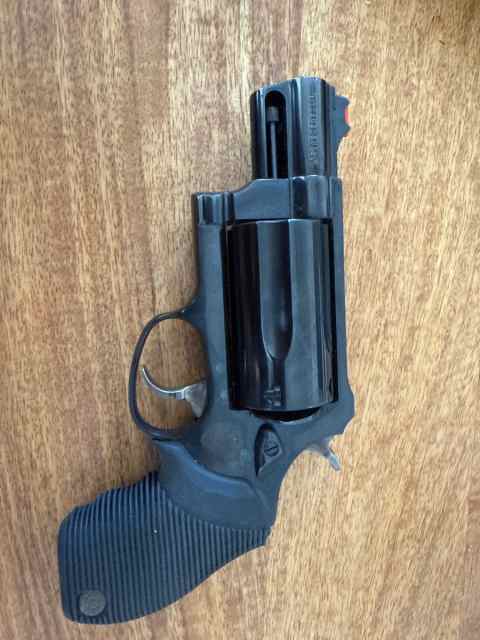 Taurus Judge Public Defender .45 LC/ .410