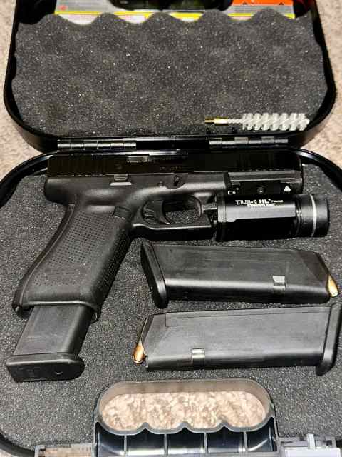 Glock 17 Gen 5 W/ Ameriglo Bold Night Sights