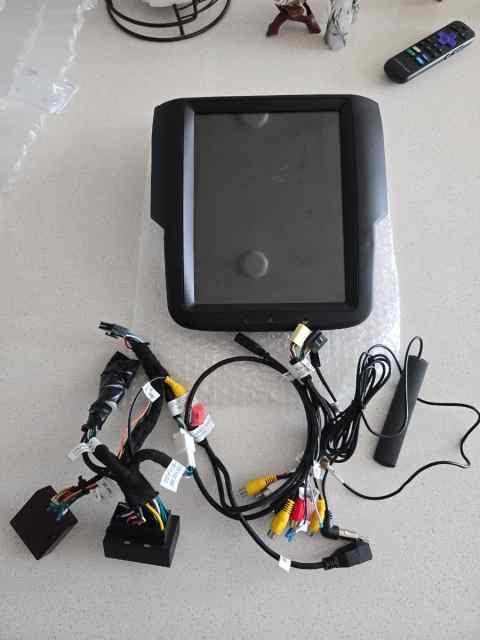 2014-2018 RAM Carplay/ Android touch screen