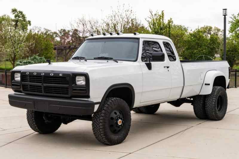 WTB 1st gen dodge ram d350/w350