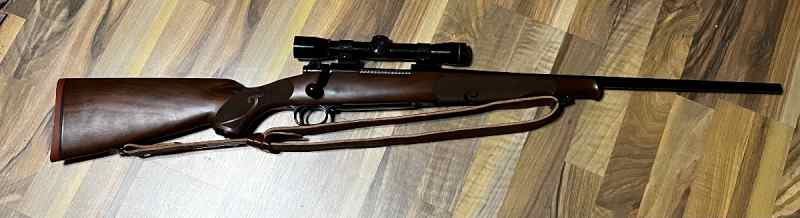 Winchester model 70 featherweight 7x57