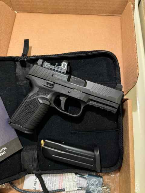 FN 509 Midsize 9mm with optic