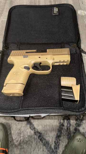 FN 509 Semi-Auto Pistol in FDE