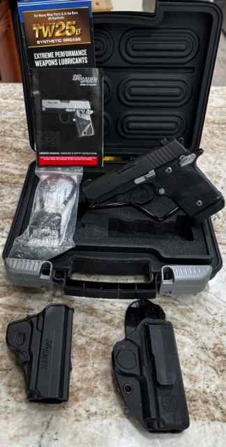Sig Sauer P938 Nightmare 9mm – Case &amp; 2 Holsters