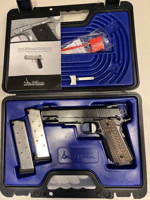 Dan Wesson Government model 45acp