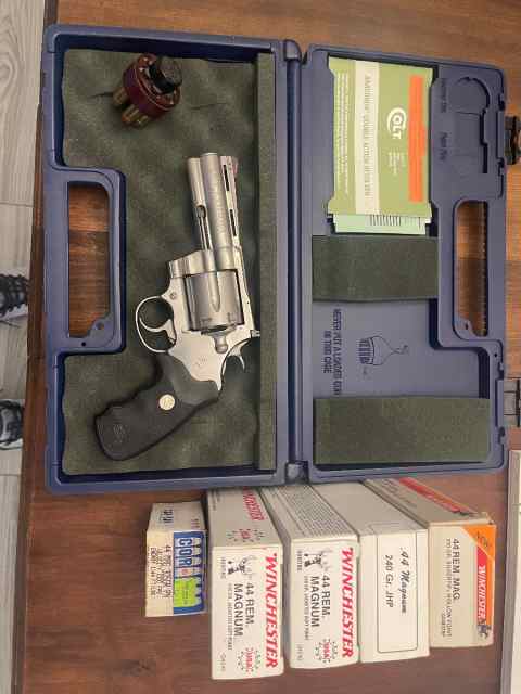 Colt Anaconda 4” 44 Magnum Stainless *Price Drop*