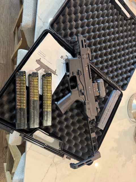 B&amp;T GHM9 9mm Compact Pistol 