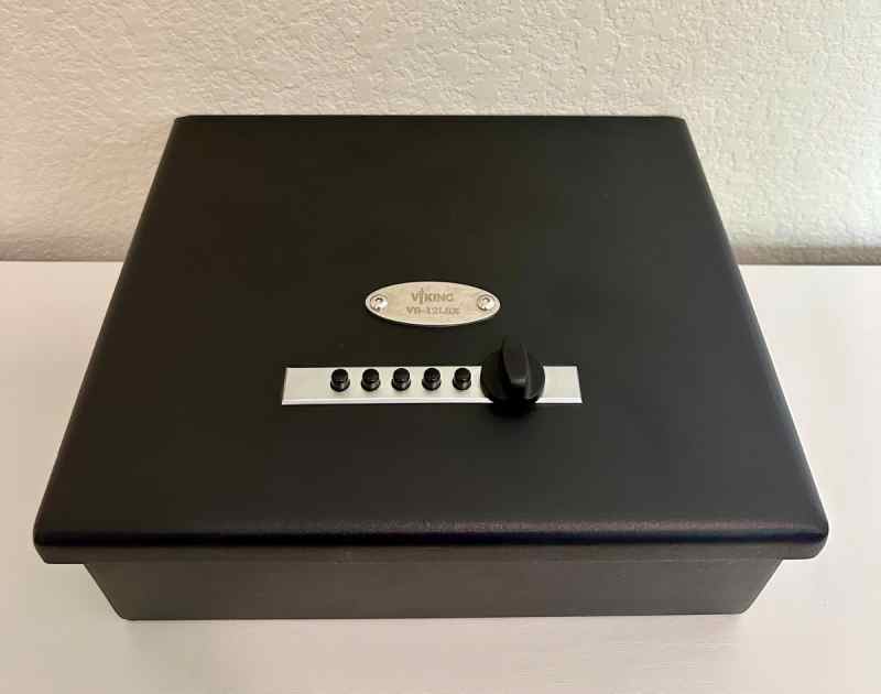 Viking VS-12LSX 2-Gun Safe/Simplex Lock/No Cable
