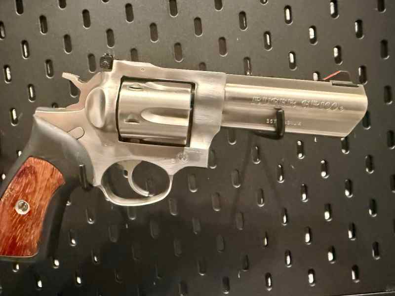 FS/FT Stainless 357 Ruger GP 100 4" 