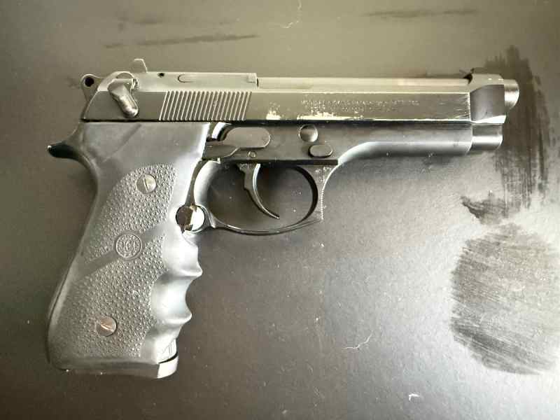 Berretta- MOD 92F CAL 9 PARABELLUM 