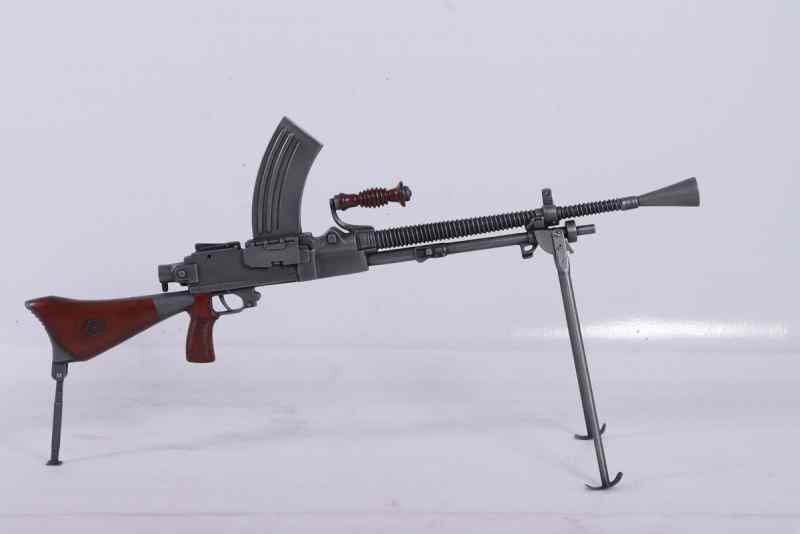 Japanese Type 99 MG Resin Replica w/bipod and mono