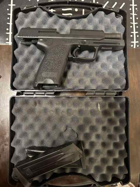 Heckler &amp; Koch USP 45 for sale