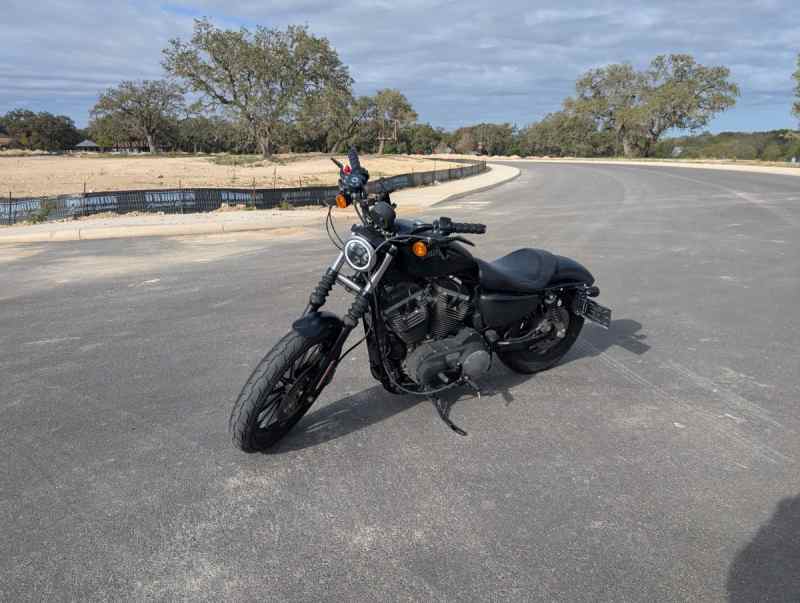 2012 Harley Davidson iron 883 6k miles  FT OR FS