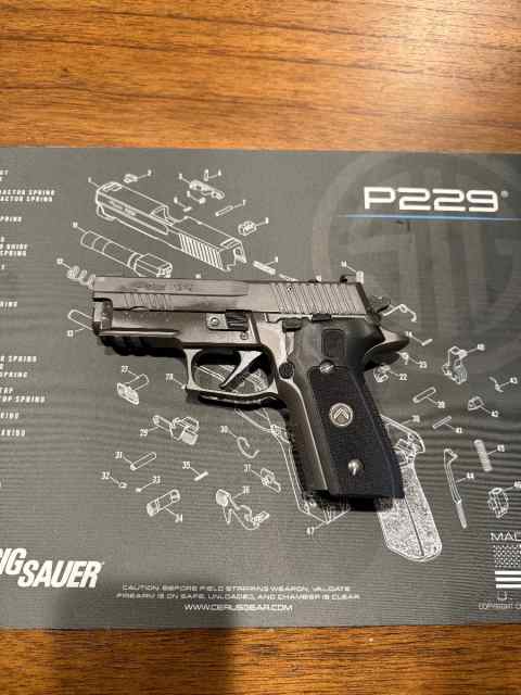 Sig Sauer P229 Legion 9mm