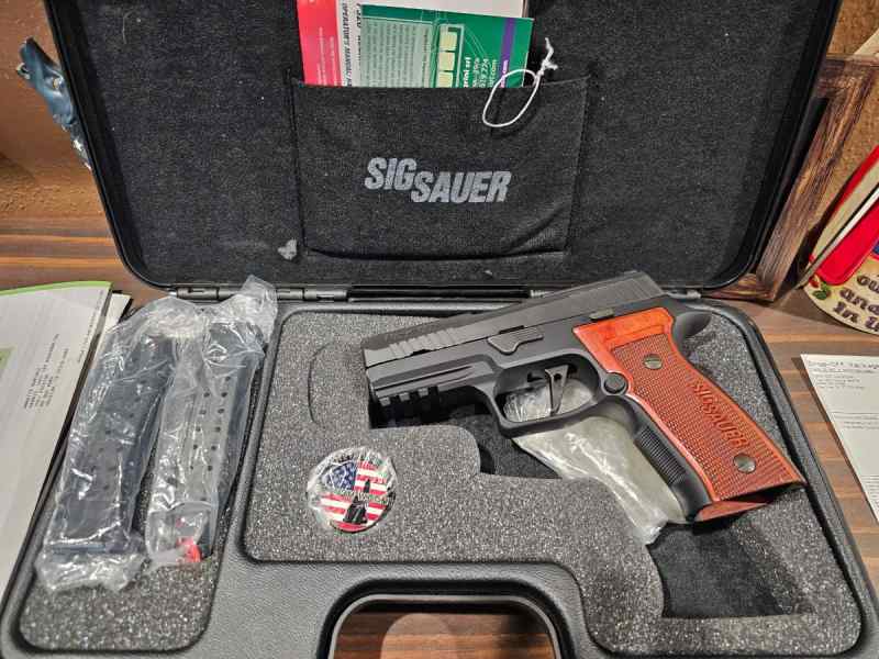 Sig Sauer P320 AXG