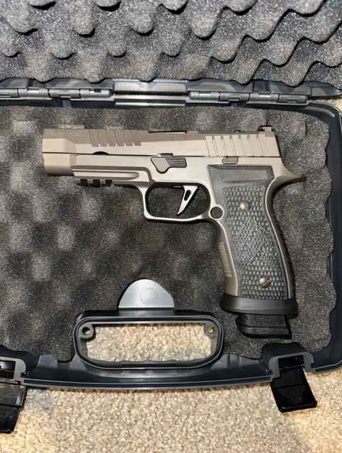 Sig Sauer P320 AXG Legion