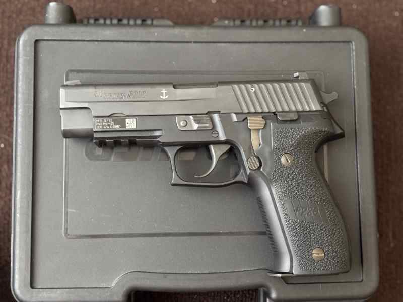 Sig Sauer P226 MK-25 NAVY SEALs