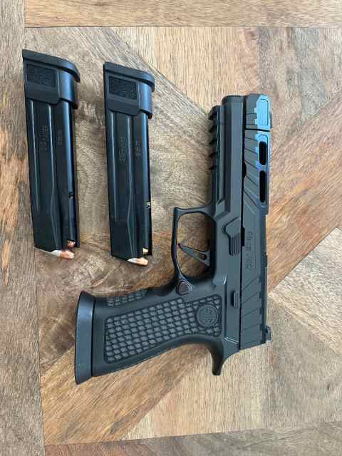 Sig P320 Spectre Comp Blackout