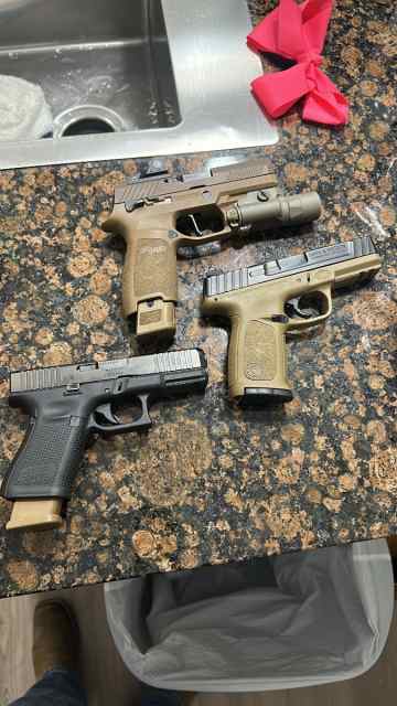 Glock sig and smith &amp; wesson NOT SELLING SEPARATE 