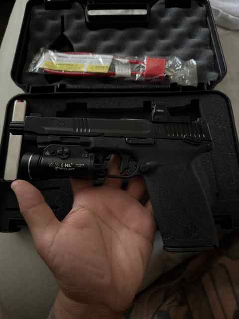 Smith&amp;Wesson 5.7 