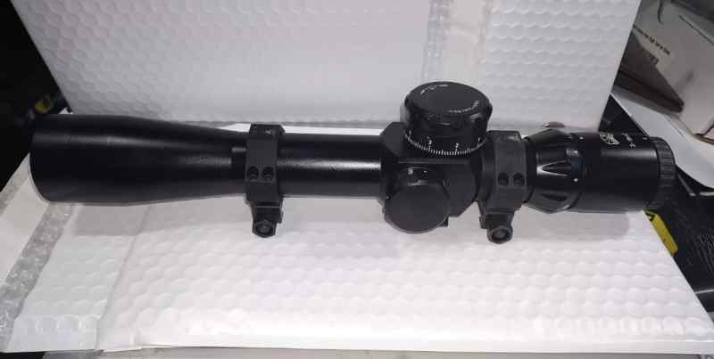 IOR Valdada 3-18x42 First Focal Plane Scope