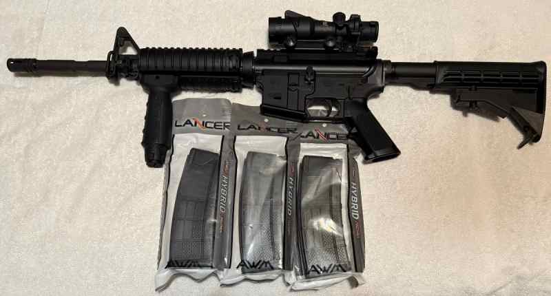 FN M4  AR15