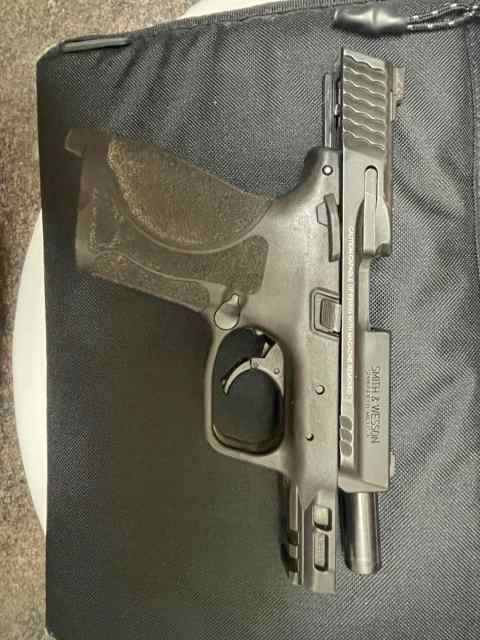 Smith and Wesson M&amp;P M2.0 9MM